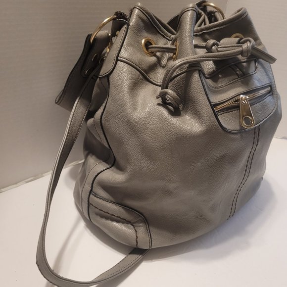 Scarleton Women's Grey Shoulder Handbag Tote Purse, Soft Vegan Leather Bag - Picture 5 of 10